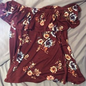 Ivy & Main off the shoulder top XS